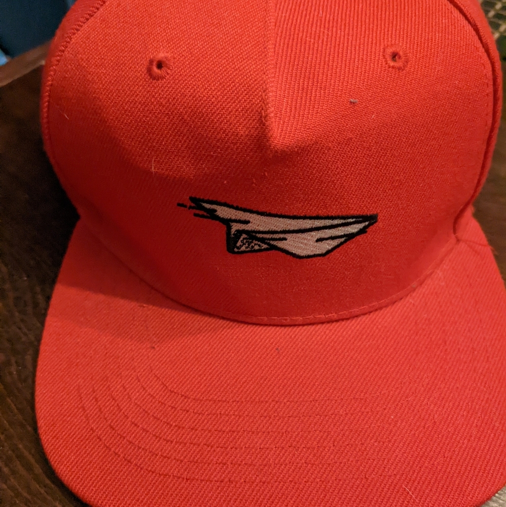 Benny Gold paper airplane hat
